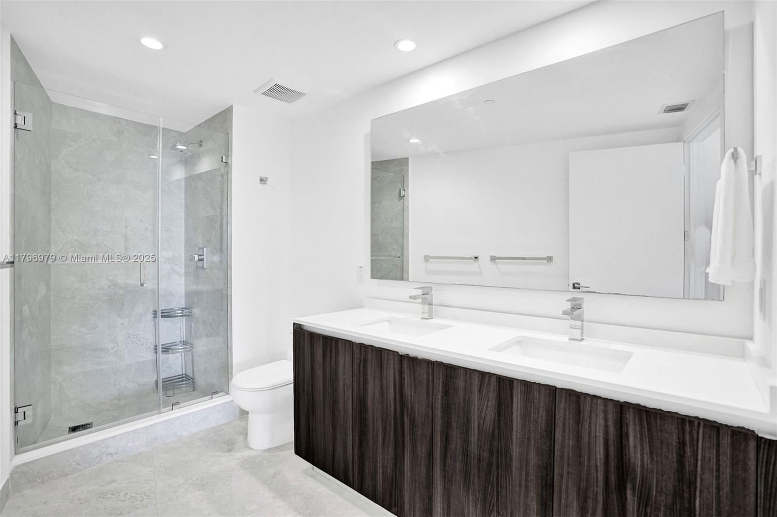 Real estate property located at 488 18th St #208, Miami-dade, Aria On The Bay Condo, Miami, FL