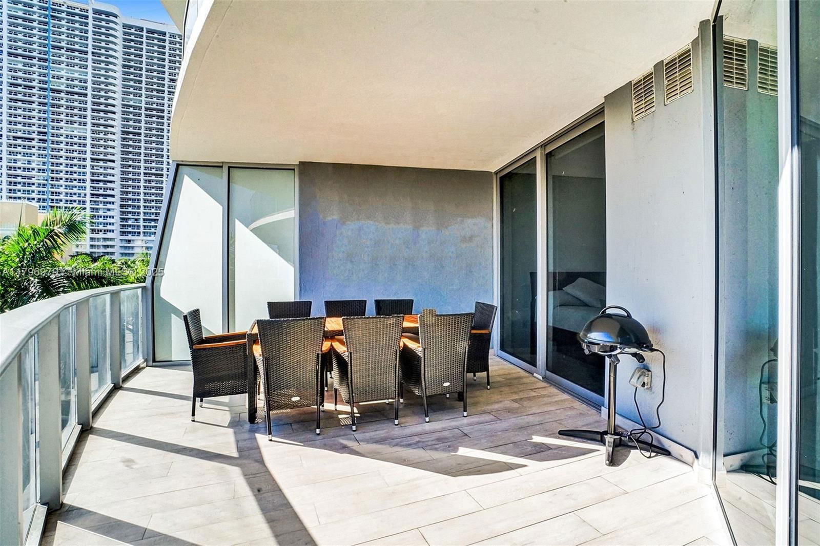 Real estate property located at 488 18th St #208, Miami-dade, Aria On The Bay Condo, Miami, FL