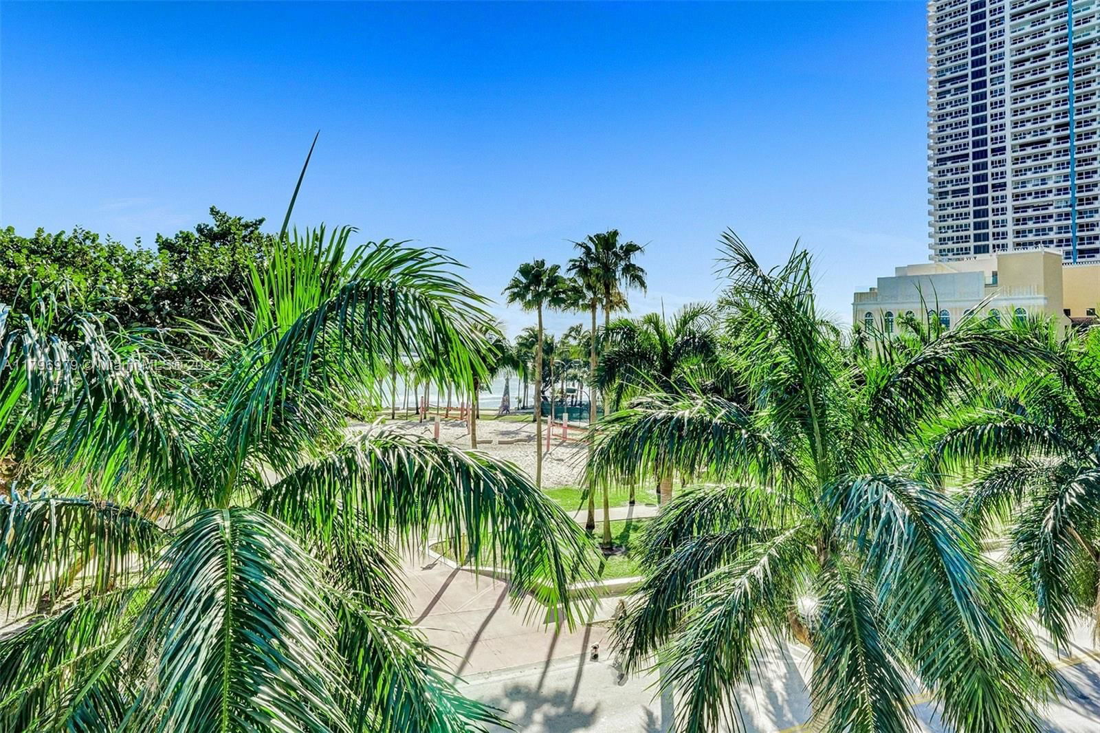 Real estate property located at 488 18th St #208, Miami-dade, Aria On The Bay Condo, Miami, FL