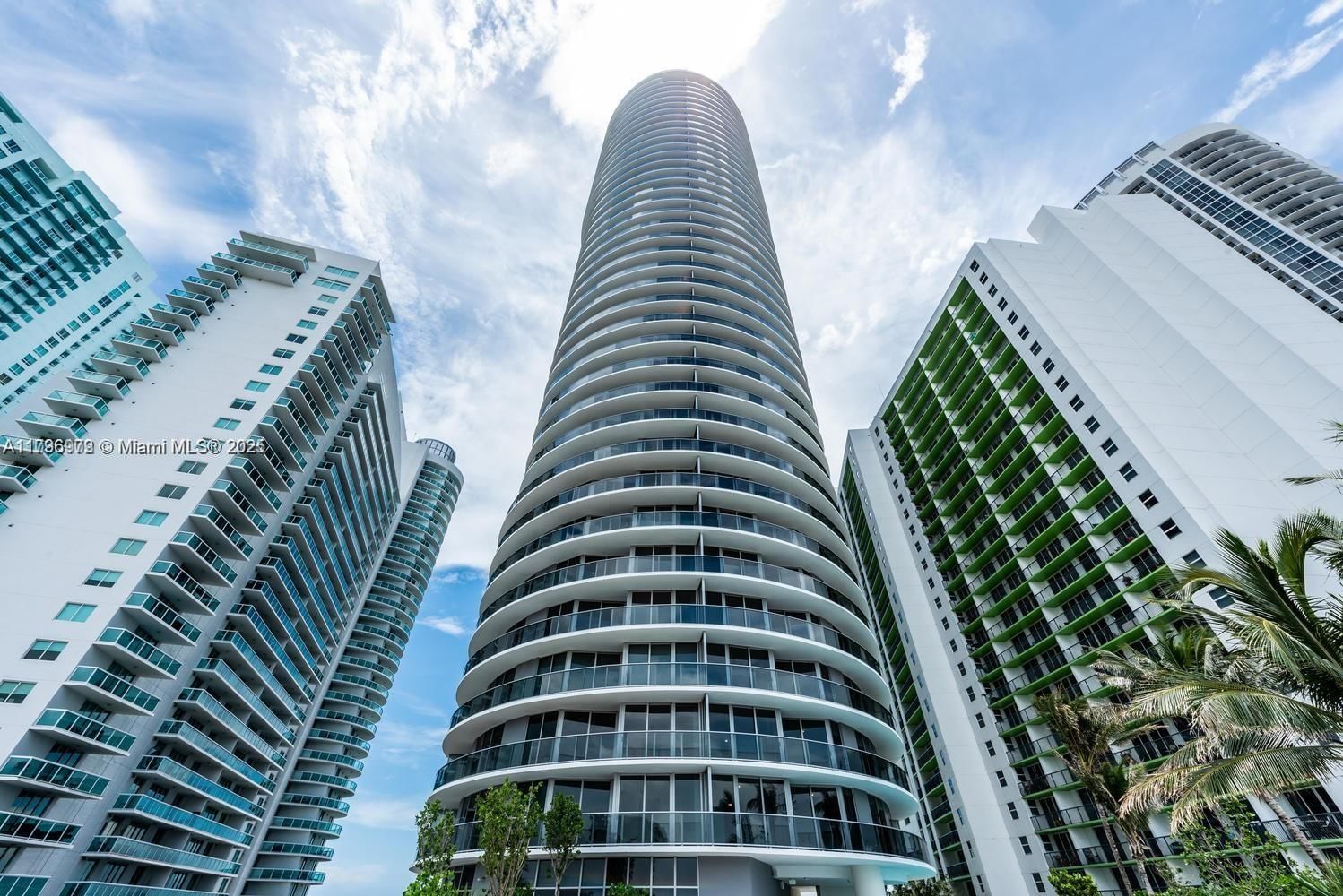 Real estate property located at 488 18th St #208, Miami-dade, Aria On The Bay Condo, Miami, FL