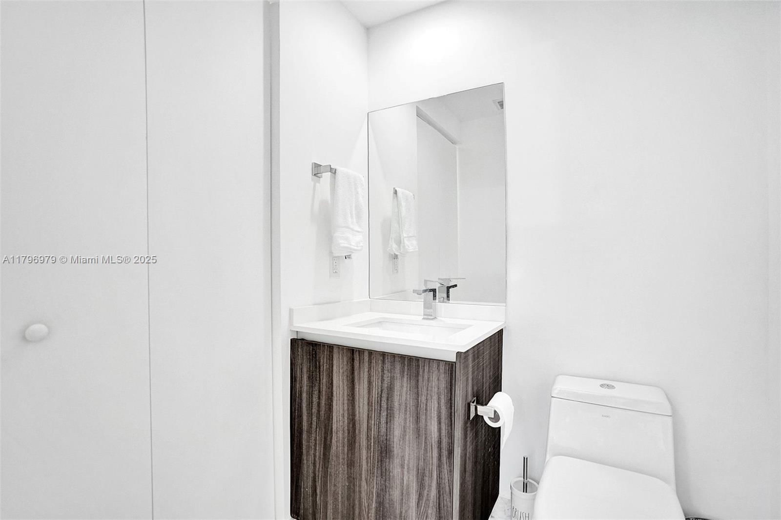 Real estate property located at 488 18th St #208, Miami-dade, Aria On The Bay Condo, Miami, FL