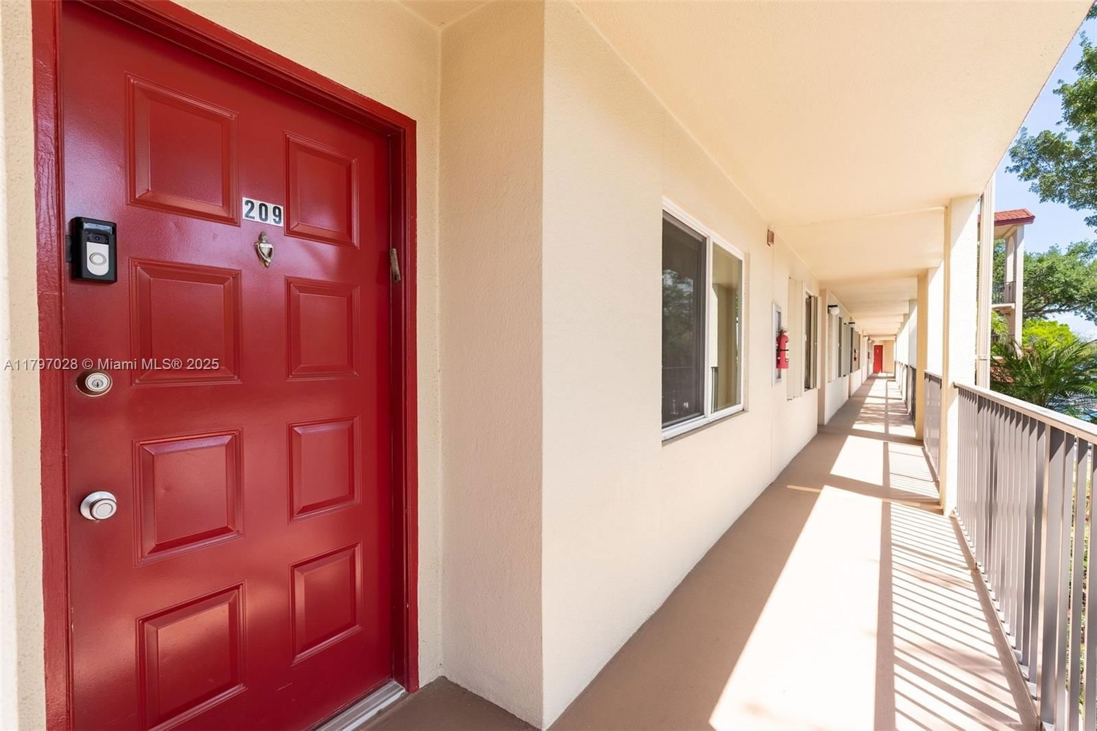 Real estate property located at 1101 128th Ter #209C, Broward, Cambridge At Century, Pembroke Pines, FL