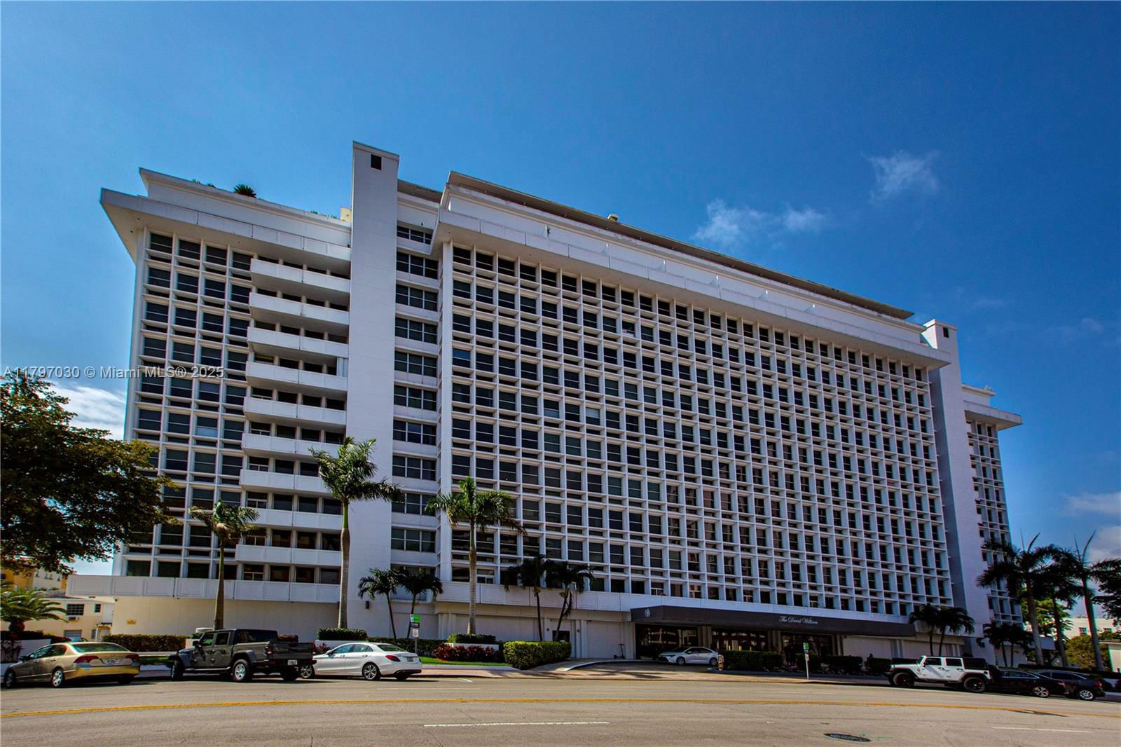 Real estate property located at 700 Biltmore Way #1016, Miami-dade, David William Hotel Condo, Coral Gables, FL