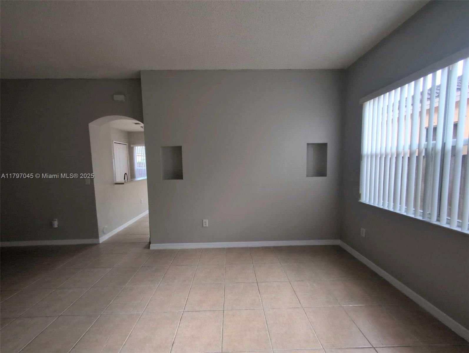 Real estate property located at 2013 3rd Ct, Miami-dade, C & F Subdivision, Homestead, FL