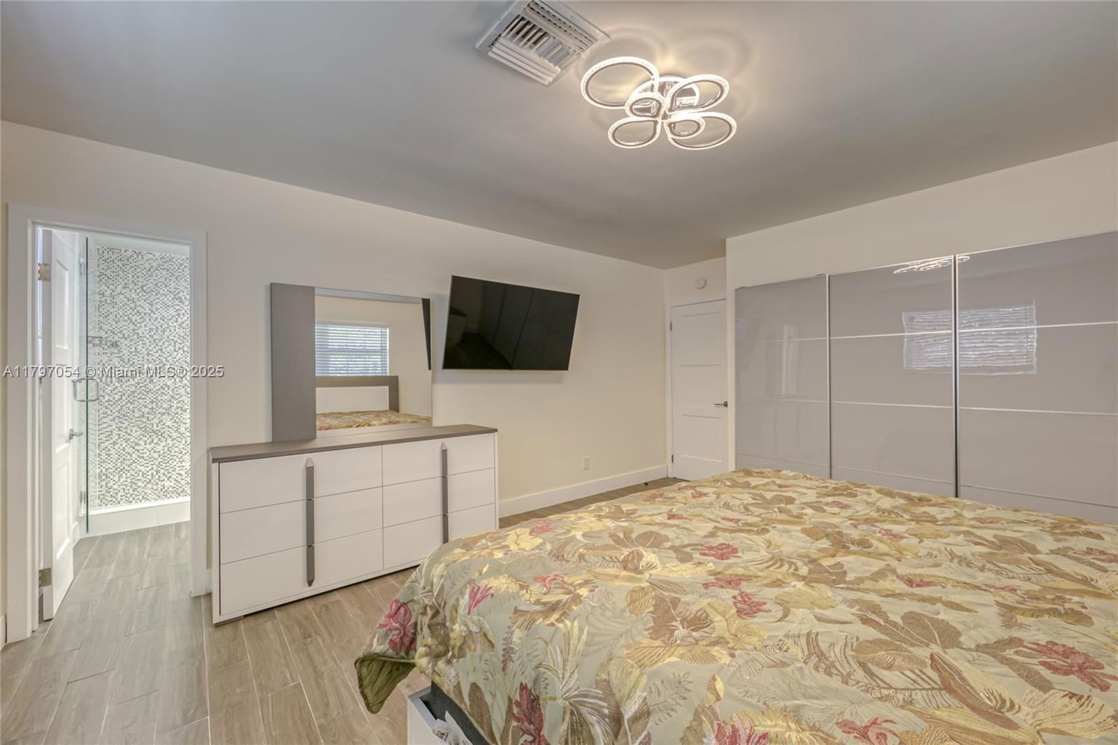 Real estate property located at 1320 Arthur St, Broward, Country Club Homes, Hollywood, FL