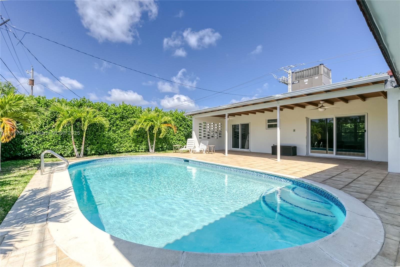 Real estate property located at 1320 Arthur St, Broward, Country Club Homes, Hollywood, FL
