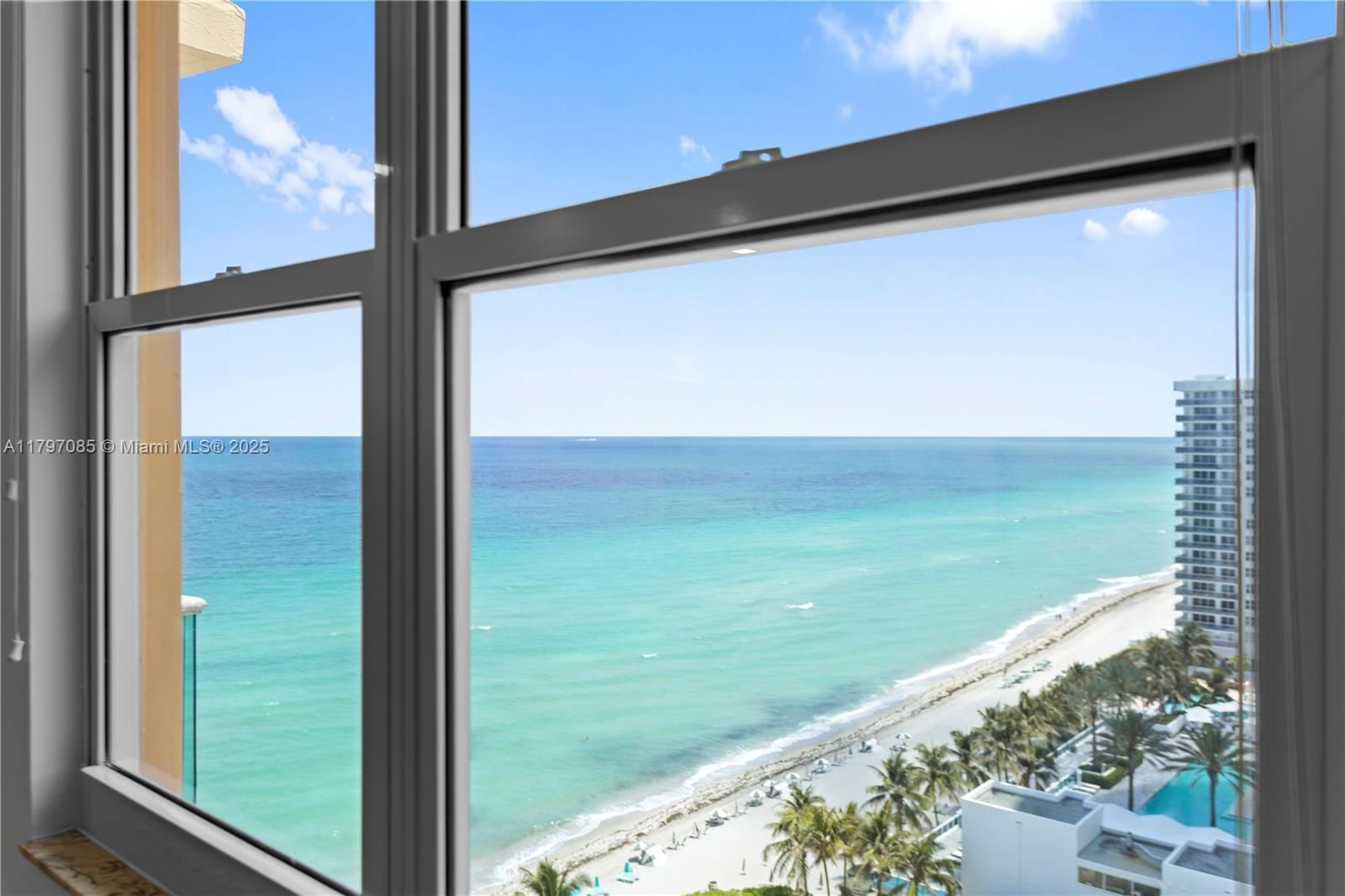 Real estate property located at 2501 Ocean Dr #1614, Broward, Wave Condo, Hollywood, FL