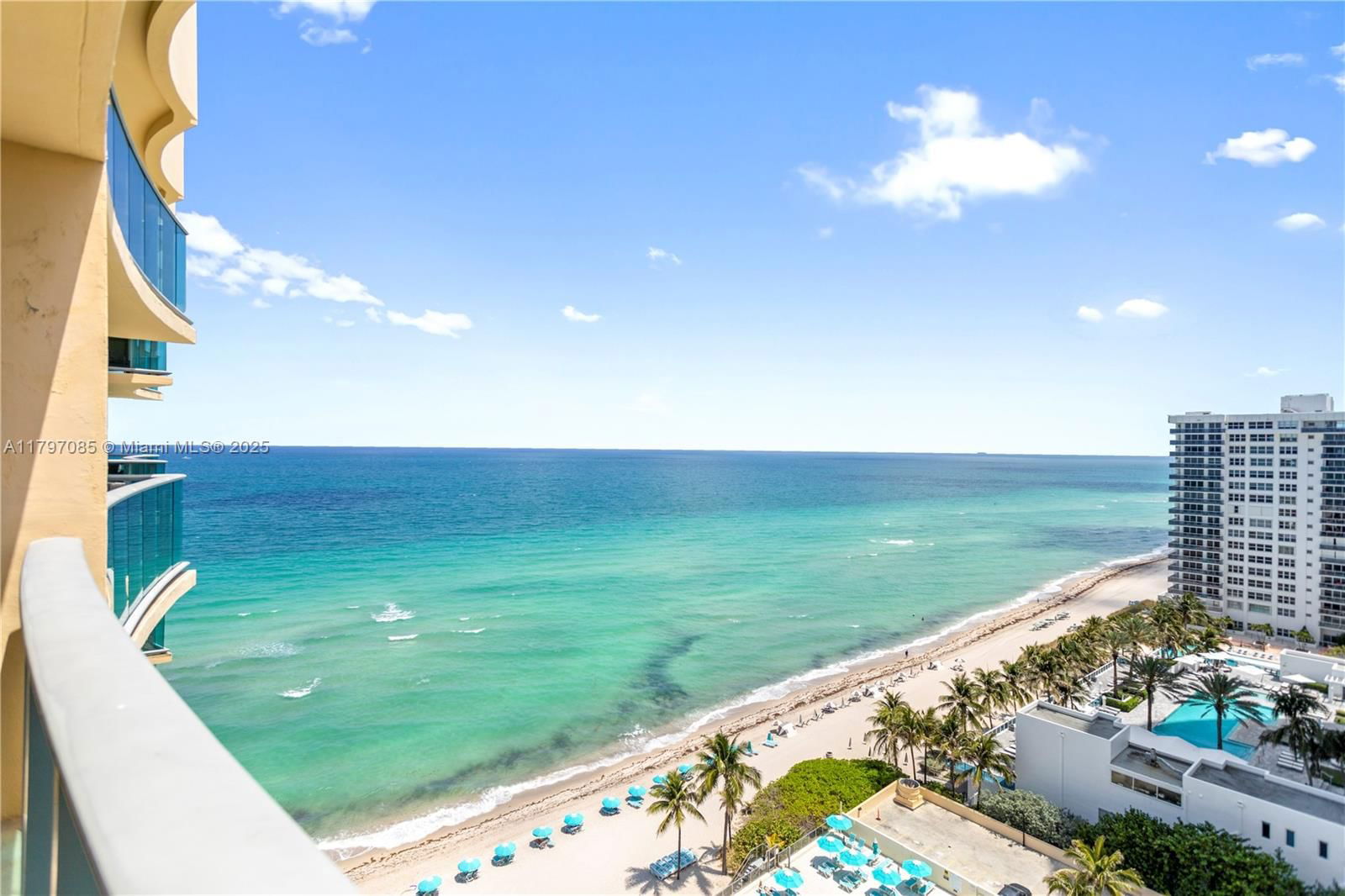 Real estate property located at 2501 Ocean Dr #1614, Broward, Wave Condo, Hollywood, FL