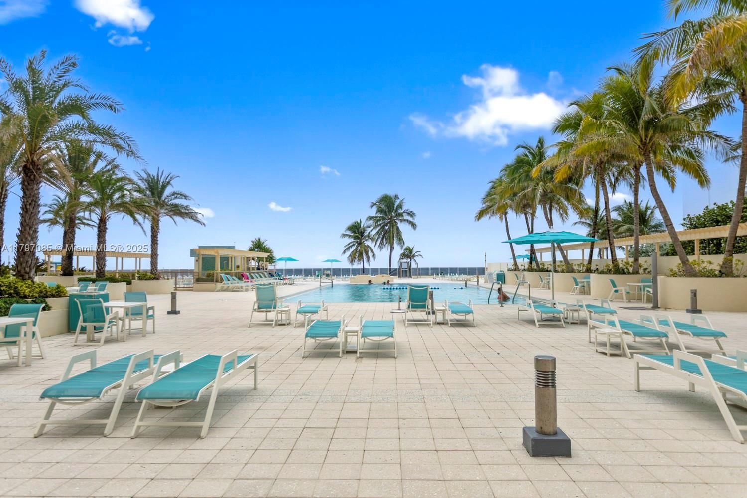 Real estate property located at 2501 Ocean Dr #1614, Broward, Wave Condo, Hollywood, FL