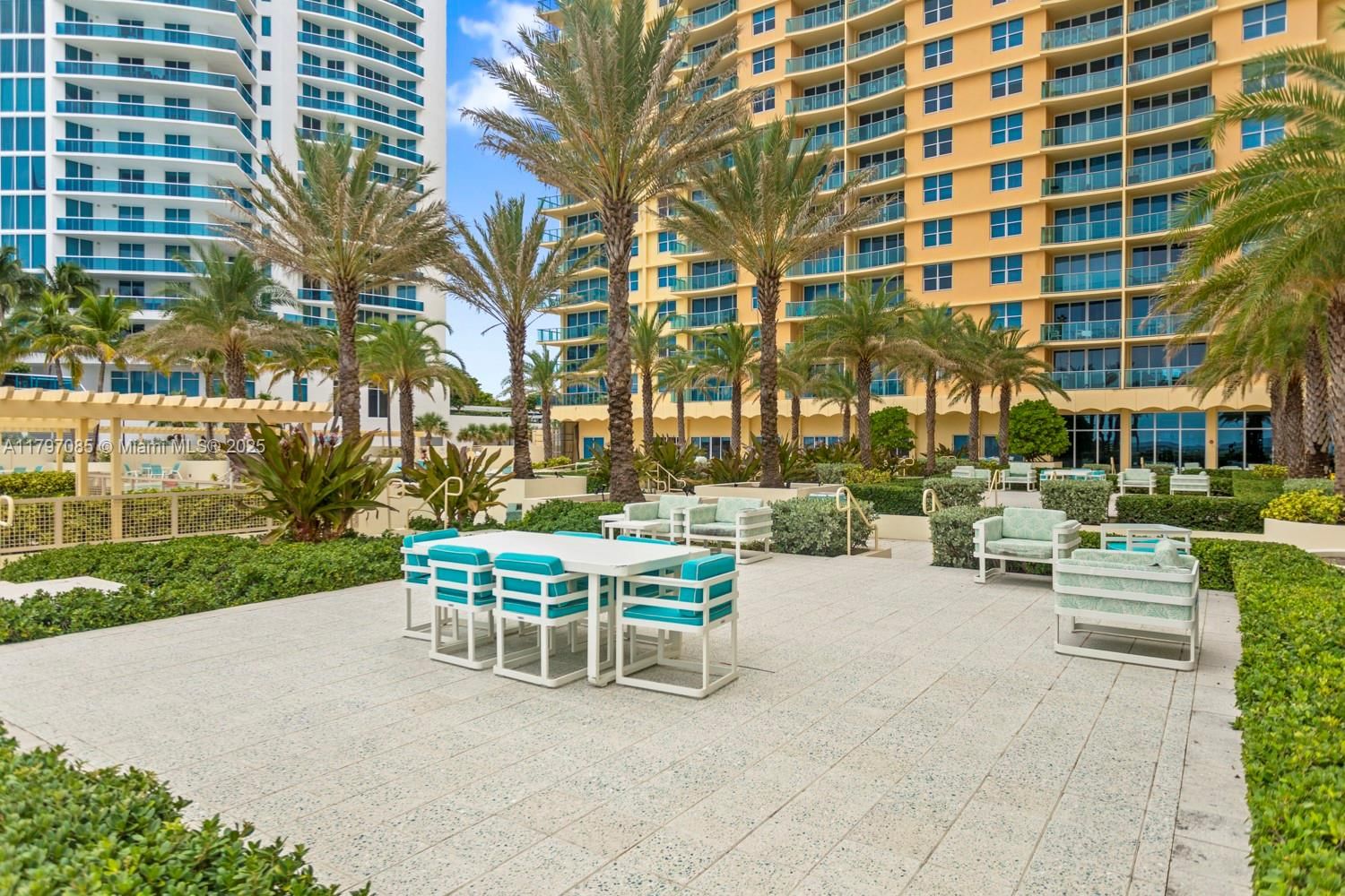 Real estate property located at 2501 Ocean Dr #1614, Broward, Wave Condo, Hollywood, FL