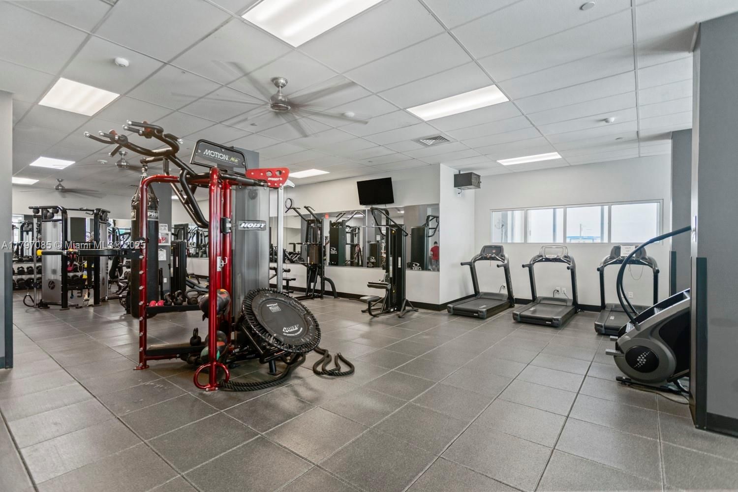 Real estate property located at 2501 Ocean Dr #1614, Broward, Wave Condo, Hollywood, FL