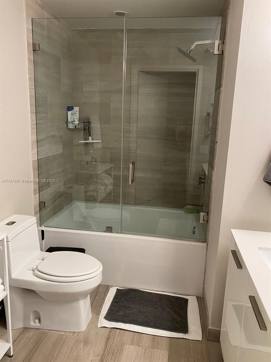 Real estate property located at 1300 Brickell Bay Dr #3501, Miami-dade, Brickellhouse, Miami, FL
