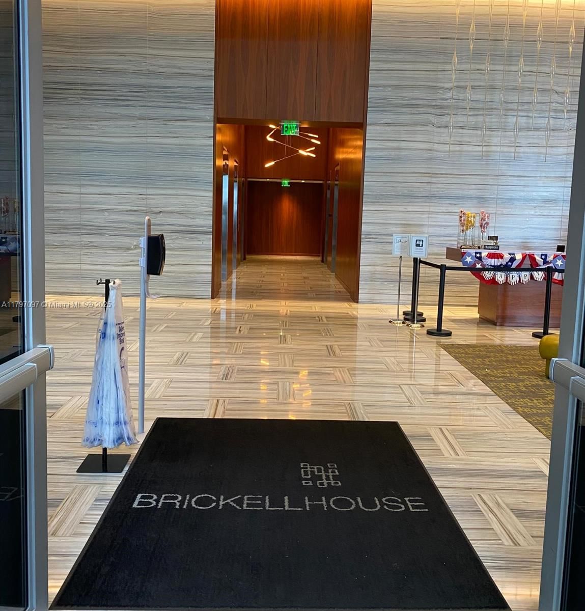 Real estate property located at 1300 Brickell Bay Dr #3501, Miami-dade, Brickellhouse, Miami, FL