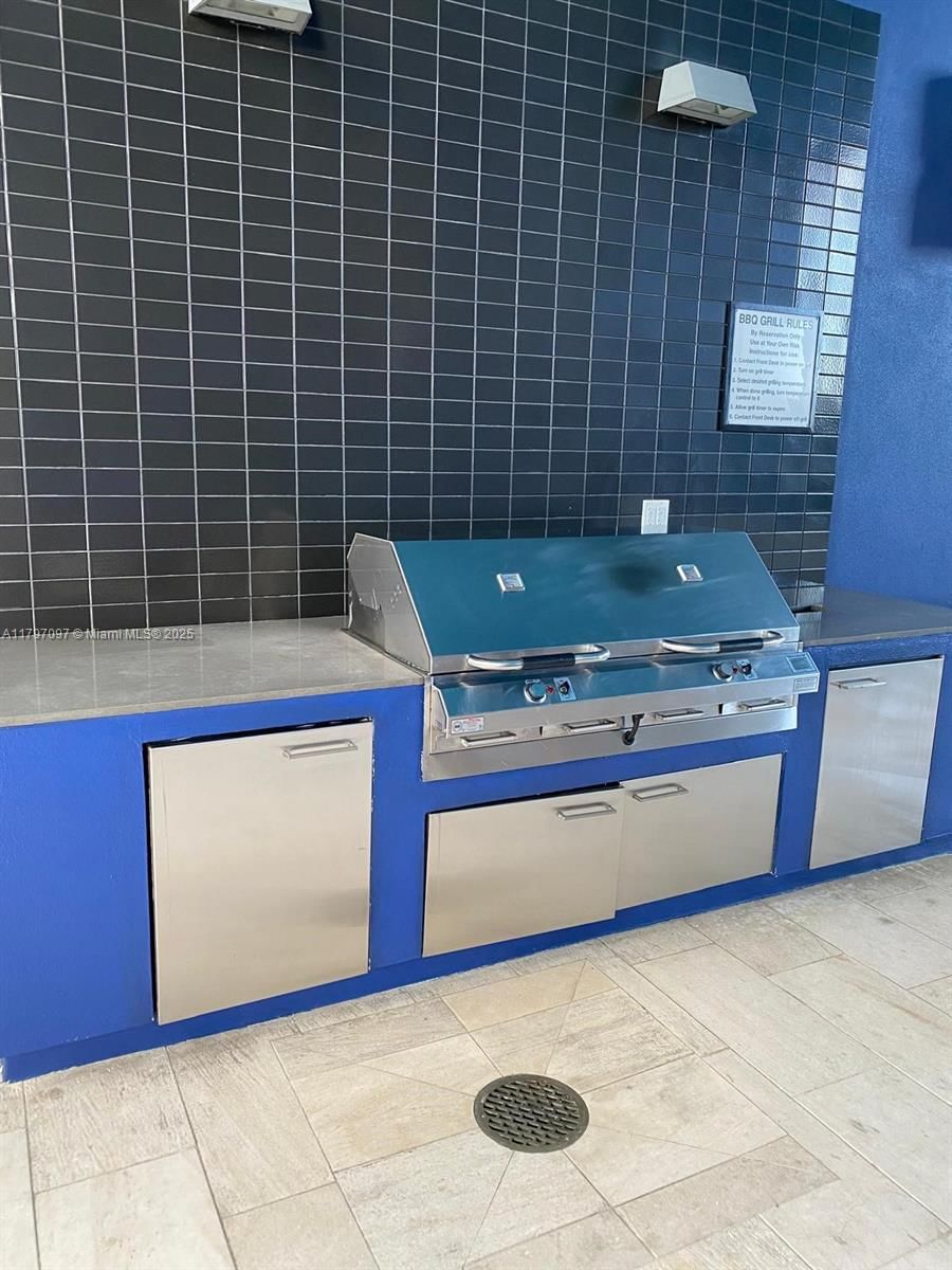 Real estate property located at 1300 Brickell Bay Dr #3501, Miami-dade, Brickellhouse, Miami, FL