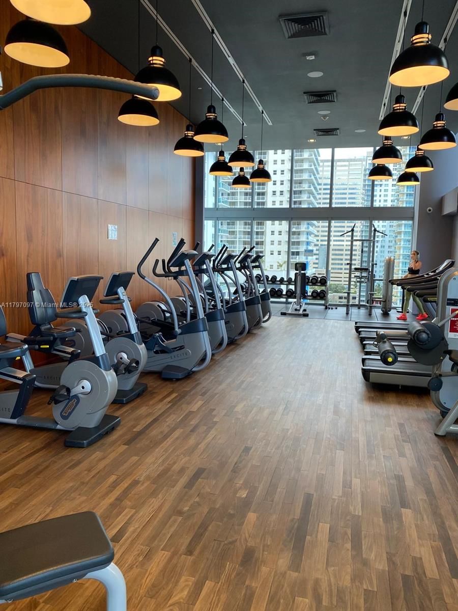 Real estate property located at 1300 Brickell Bay Dr #3501, Miami-dade, Brickellhouse, Miami, FL