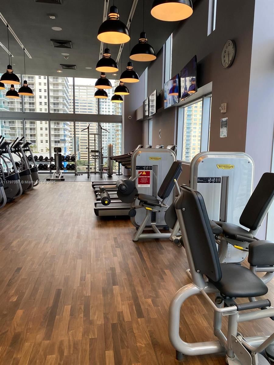 Real estate property located at 1300 Brickell Bay Dr #3501, Miami-dade, Brickellhouse, Miami, FL