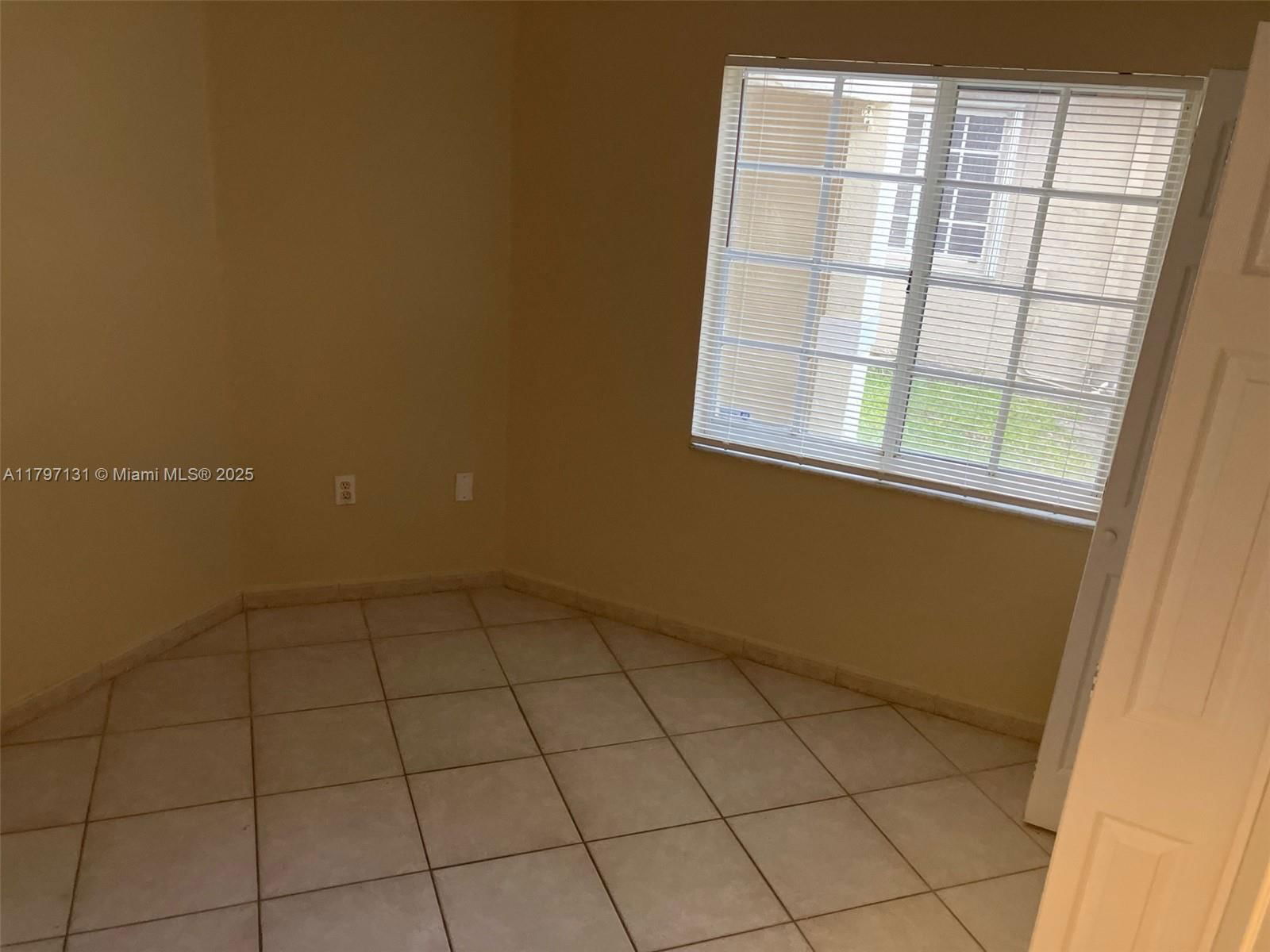 Real estate property located at 17691 4th Ct, Broward, Silver Lakes At Pembroke, Pembroke Pines, FL