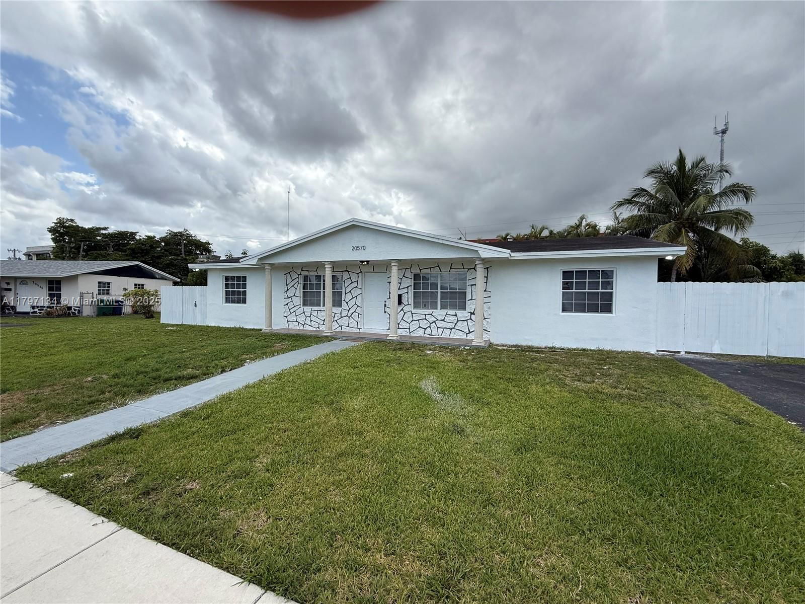 Real estate property located at 20570 1st Ct, Miami-dade, Andover 3rd Addn, Miami Gardens, FL