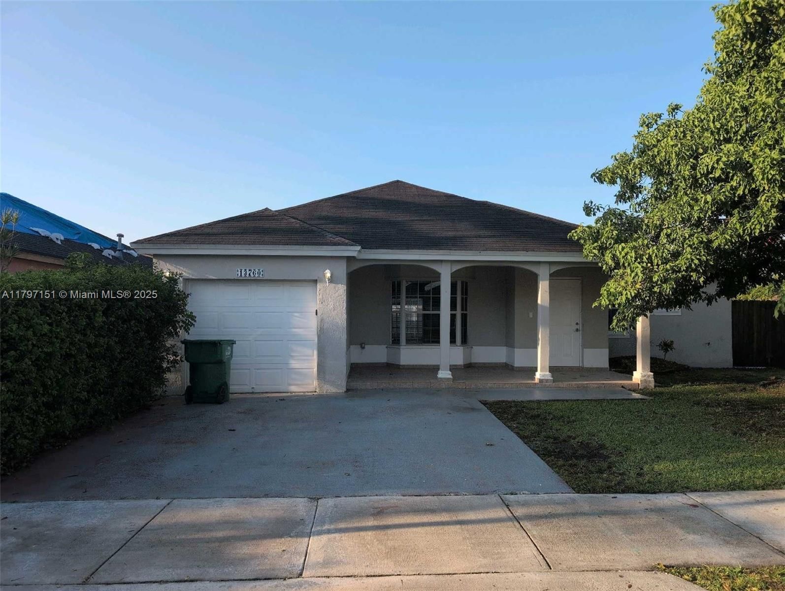 Real estate property located at 13760 180th Ter, Miami-dade, Fantasy One, Miami, FL
