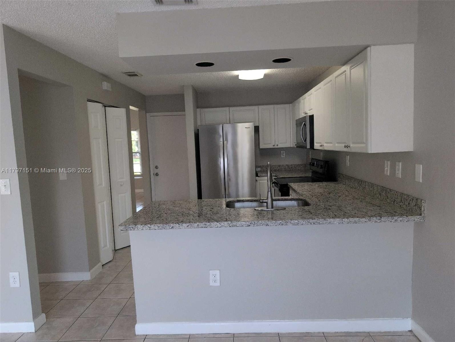 Real estate property located at 13760 180th Ter, Miami-dade, Fantasy One, Miami, FL