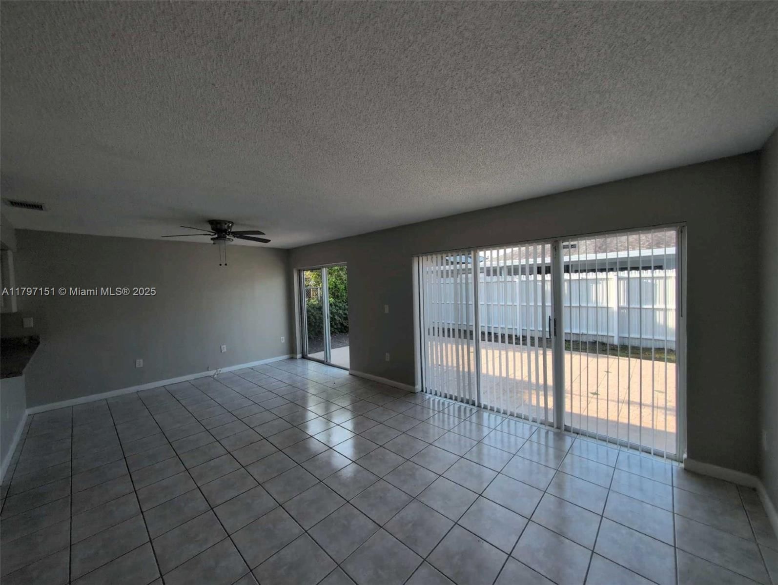 Real estate property located at 13760 180th Ter, Miami-dade, Fantasy One, Miami, FL