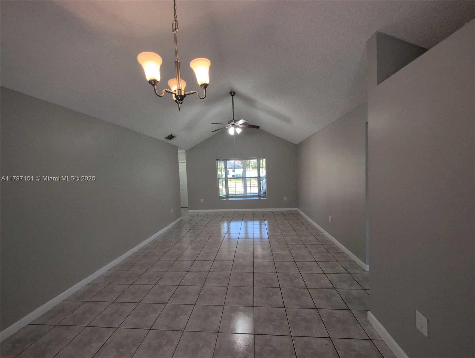Real estate property located at 13760 180th Ter, Miami-dade, Fantasy One, Miami, FL