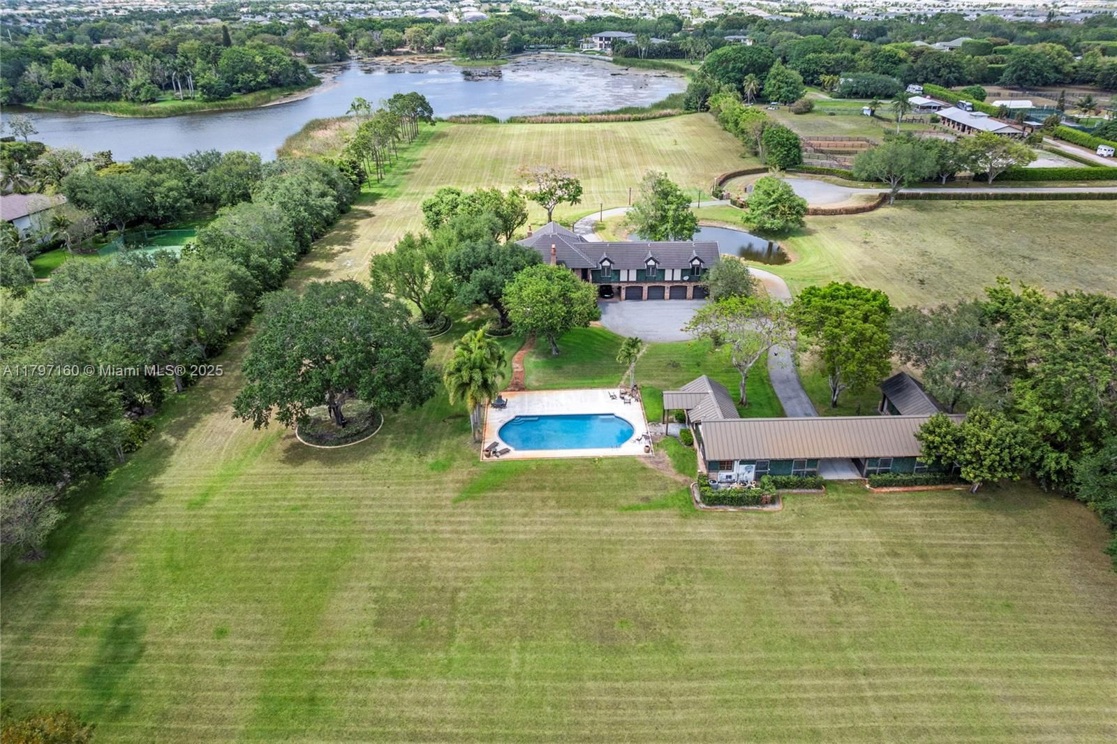 Real estate property located at 8700 Surrey Ln, Palm Beach, Palm Beach Farms Co 3, Boca Raton, FL