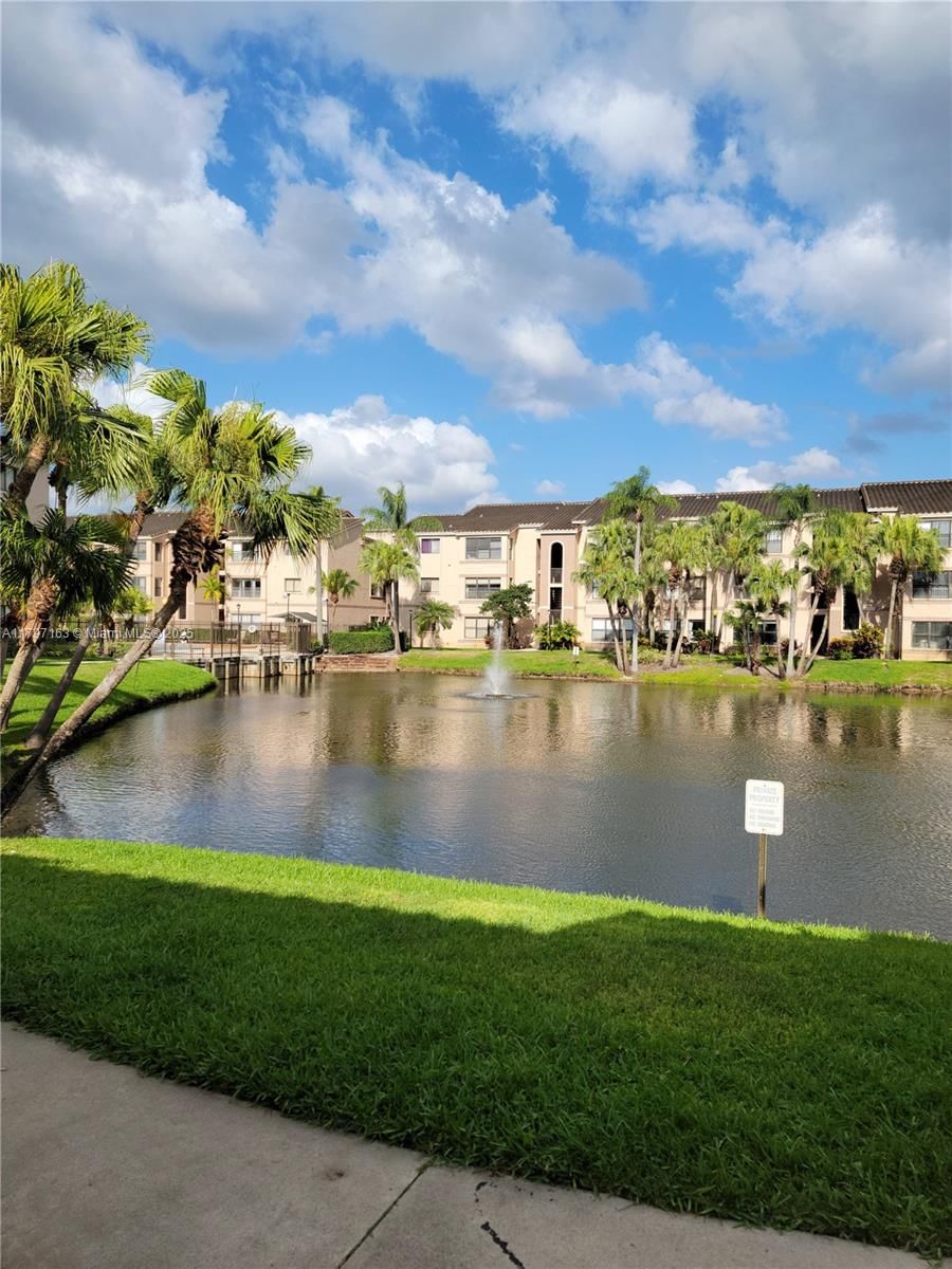 Real estate property located at 2900 University Dr #9107, Broward, Sundance At Davie Condo, Davie, FL