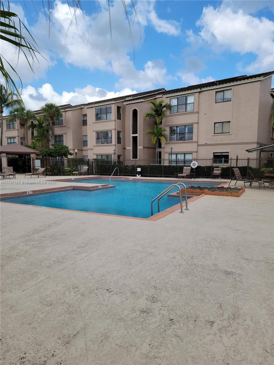 Real estate property located at 2900 University Dr #9107, Broward, Sundance At Davie Condo, Davie, FL