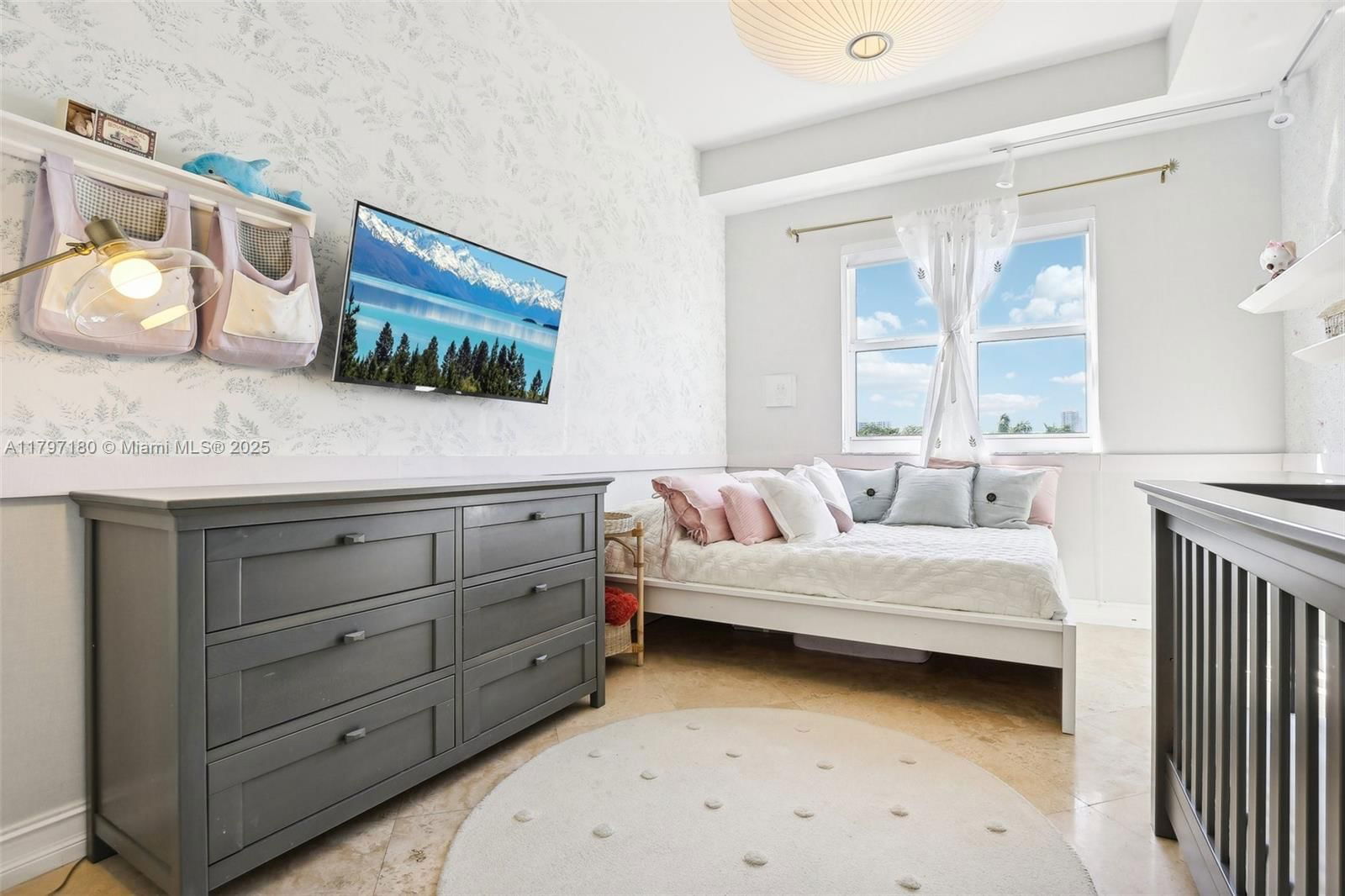 Real estate property located at 19900 Country Club Dr #402, Miami-dade, Turnberry Village So Towe, Aventura, FL
