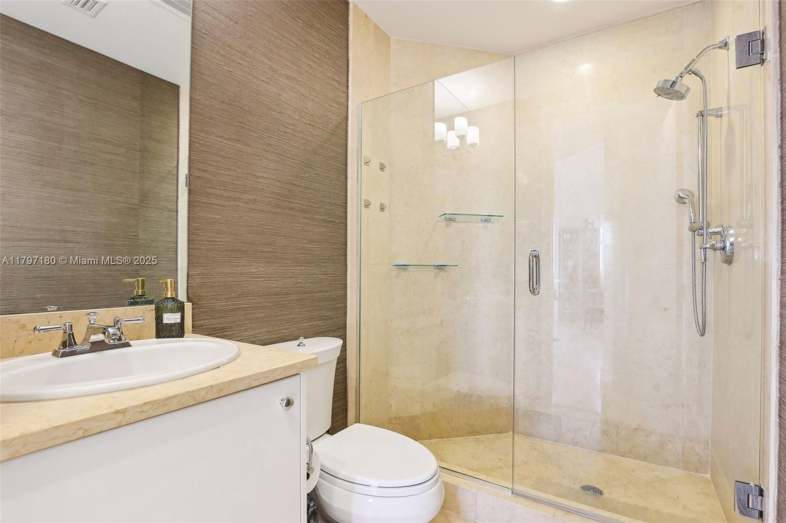 Real estate property located at 19900 Country Club Dr #402, Miami-dade, Turnberry Village So Towe, Aventura, FL