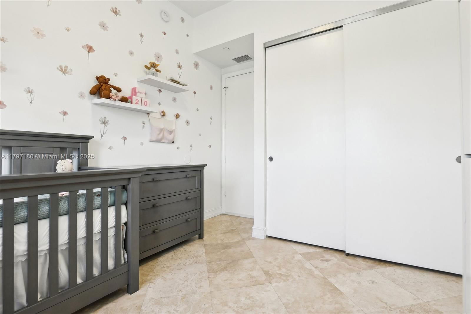 Real estate property located at 19900 Country Club Dr #402, Miami-dade, Turnberry Village So Towe, Aventura, FL