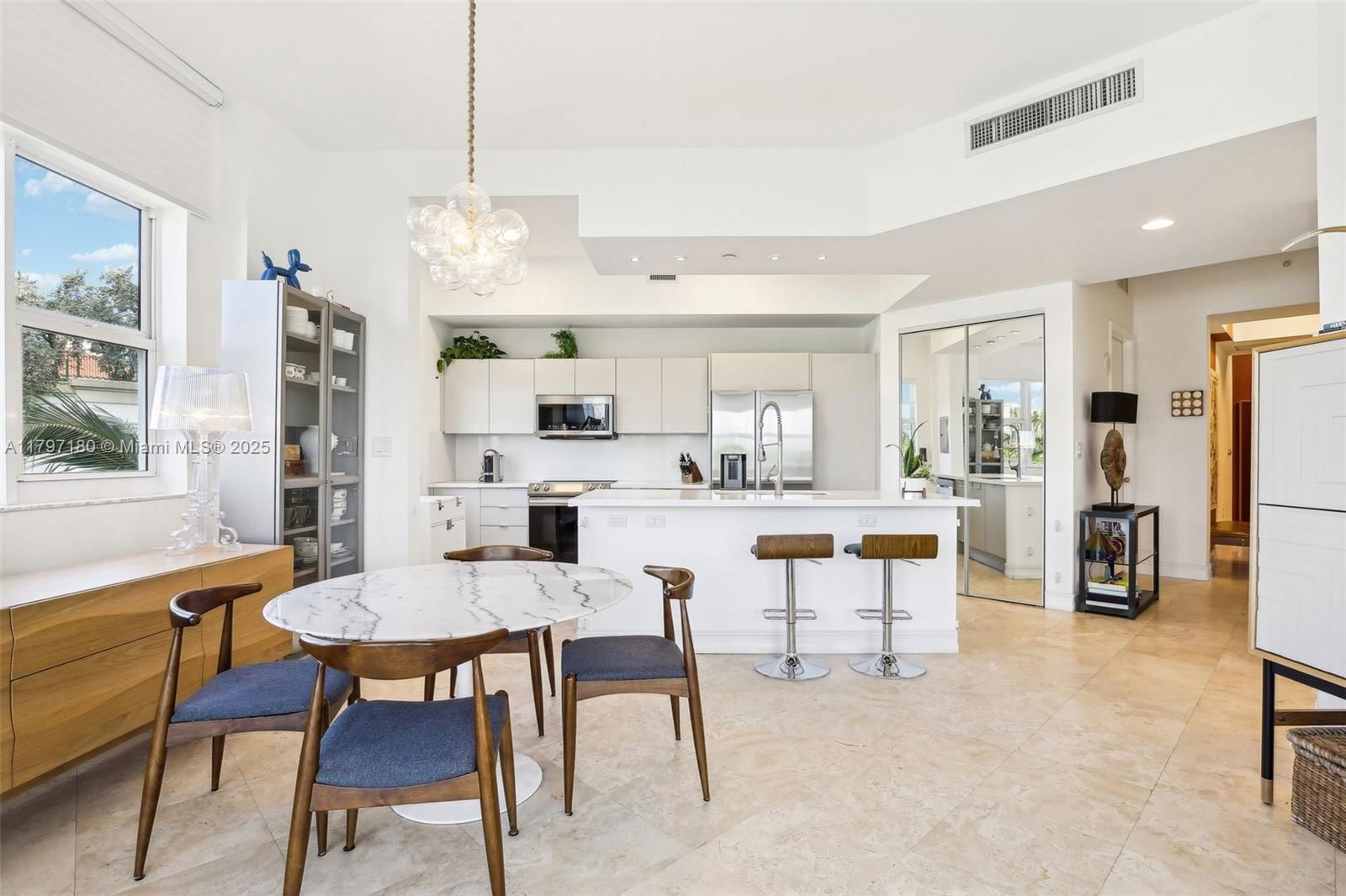 Real estate property located at 19900 Country Club Dr #402, Miami-dade, Turnberry Village So Towe, Aventura, FL