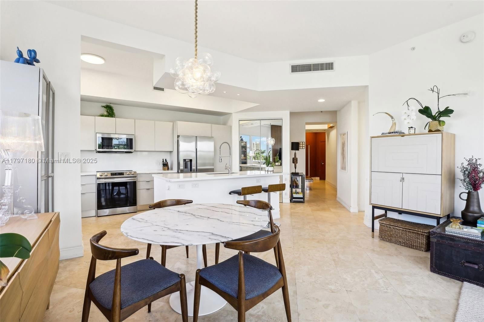 Real estate property located at 19900 Country Club Dr #402, Miami-dade, Turnberry Village So Towe, Aventura, FL