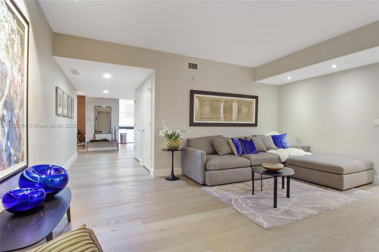 Real estate property located at 1010 Brickell Ave #3105, Miami-dade, 1010 Brickell Condo, Miami, FL