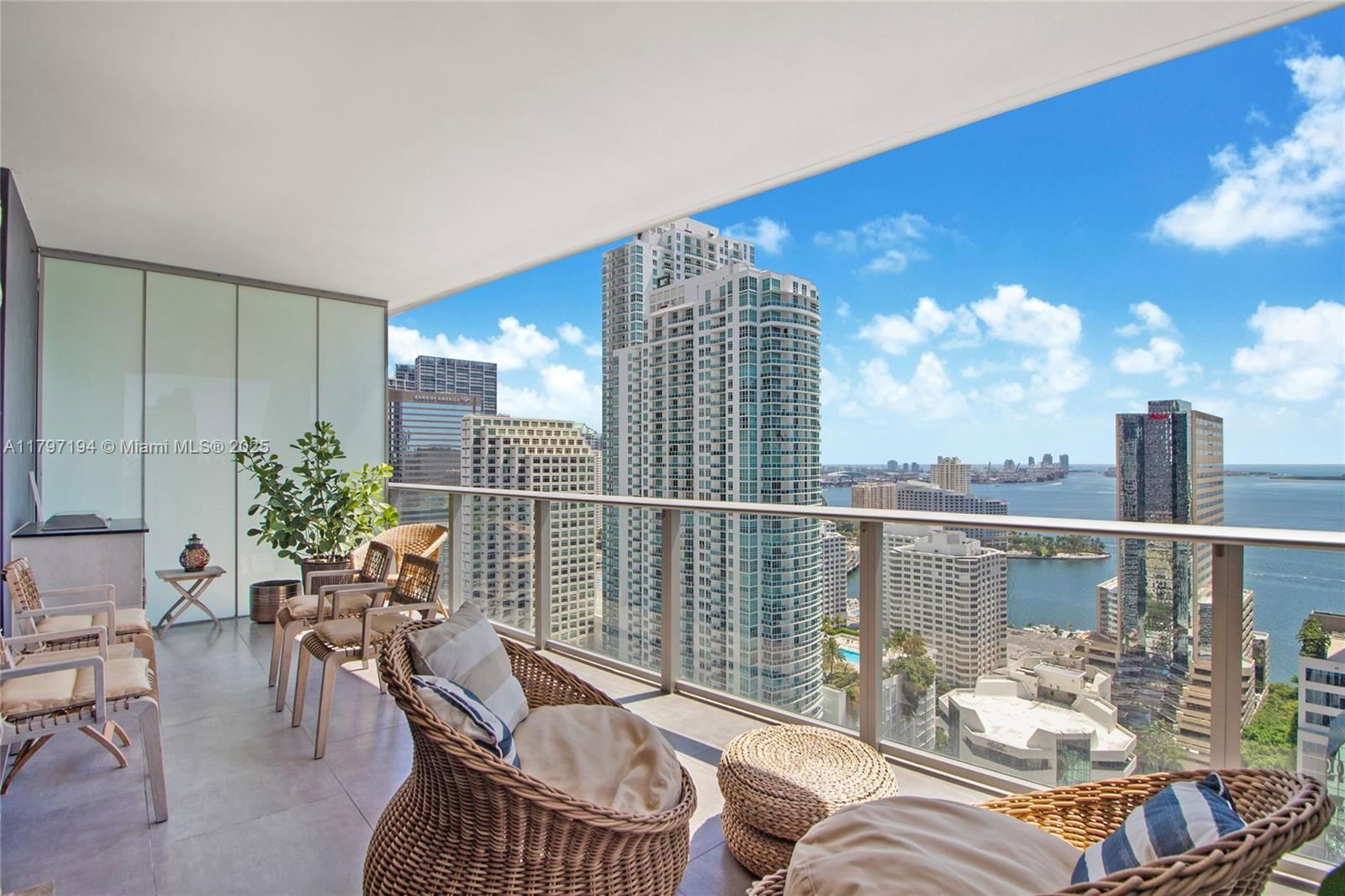 Real estate property located at 1010 Brickell Ave #3105, Miami-dade, 1010 Brickell Condo, Miami, FL