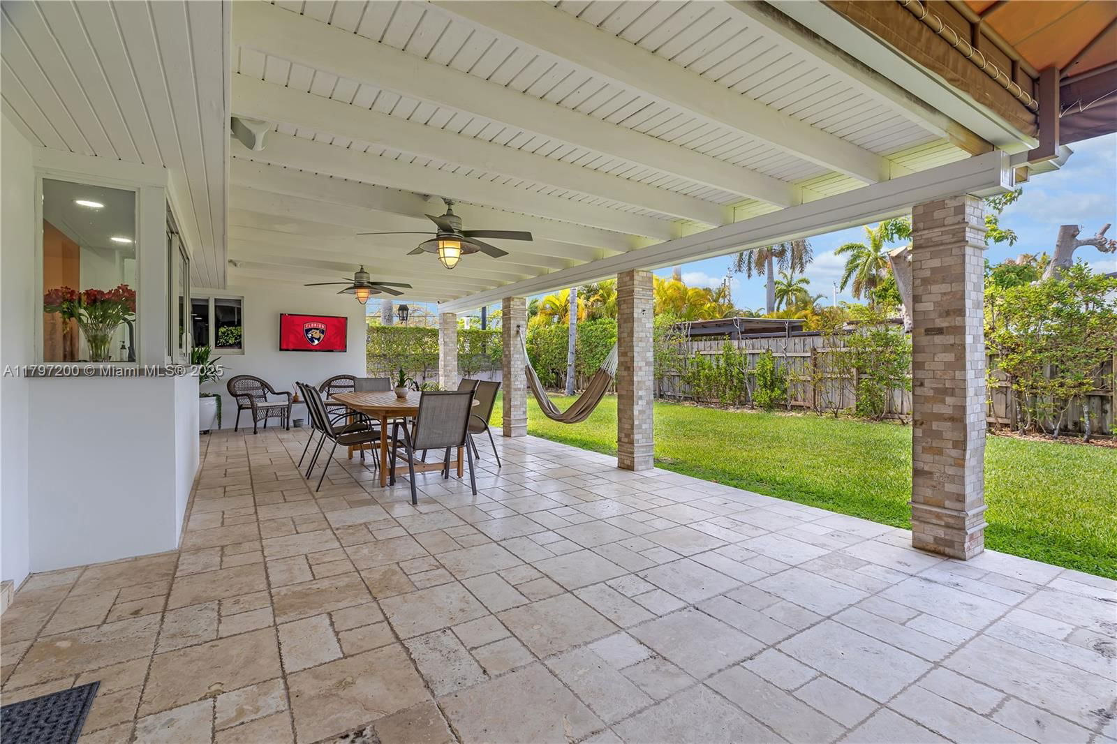Real estate property located at 9621 59th Ter, Miami-dade, Darlington Manor 1st Addn, Miami, FL
