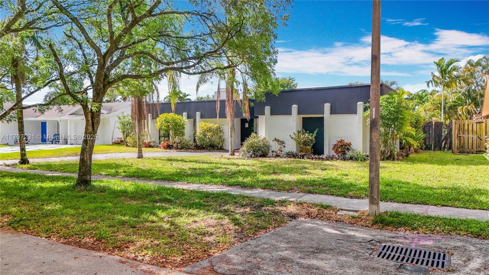 Real estate property located at , Broward, Guardian Estates, Cooper City, FL