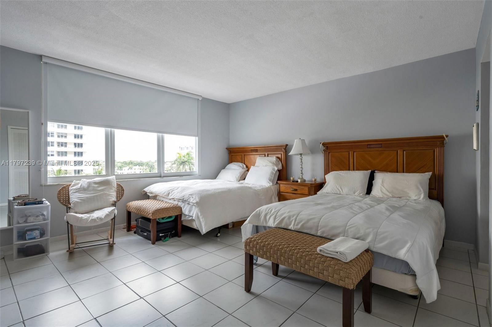Real estate property located at 5601 Collins Ave #615, Miami-dade, The Pavilion Condo, Miami Beach, FL