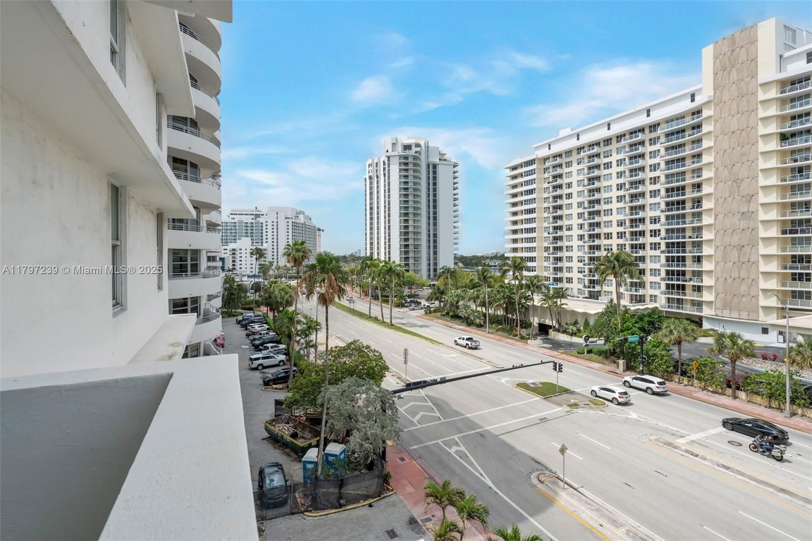 Real estate property located at 5601 Collins Ave #615, Miami-dade, The Pavilion Condo, Miami Beach, FL