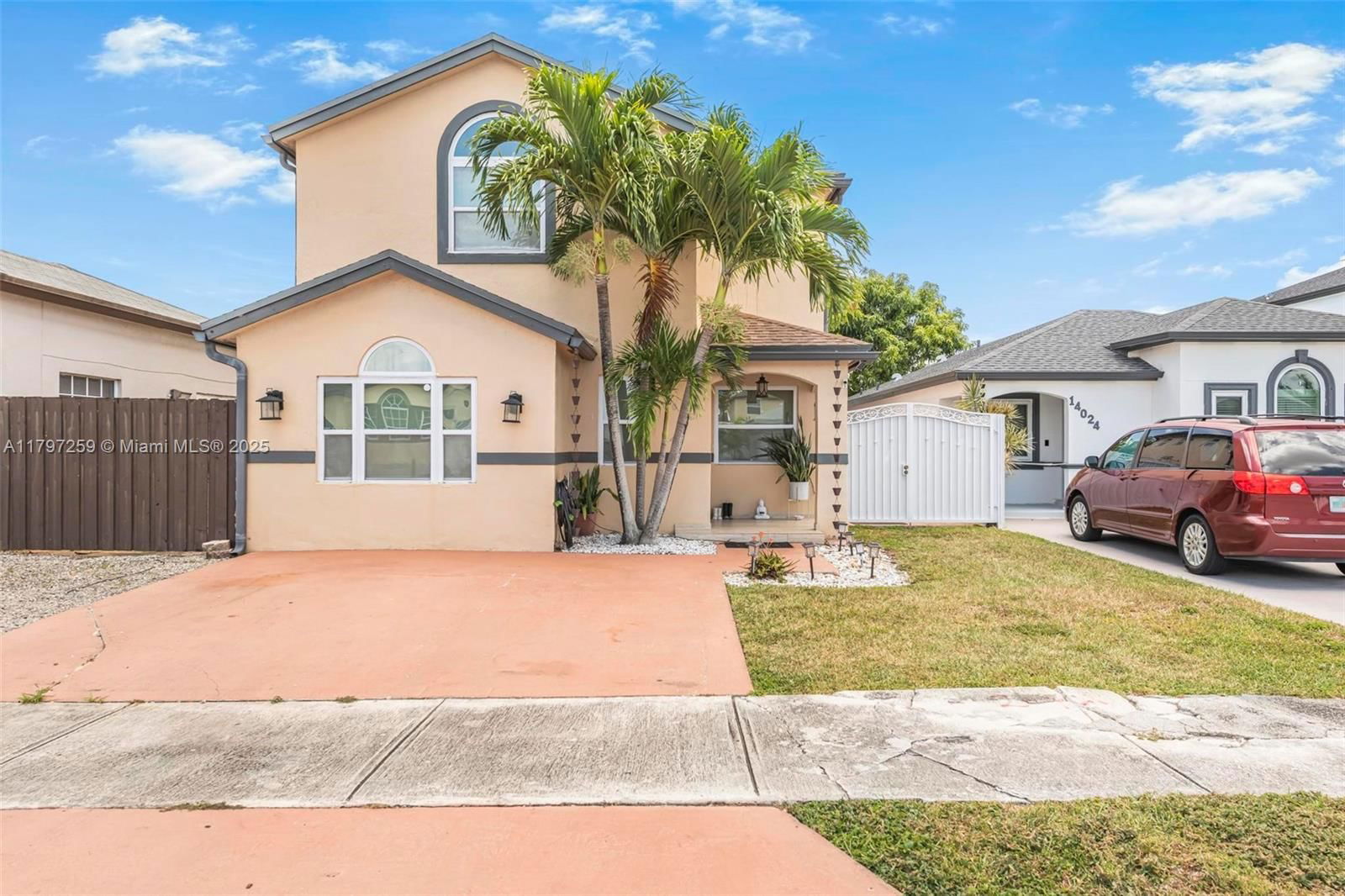 Real estate property located at 14018 161st Ter, Miami-dade, Paul Marks Sub, Miami, FL