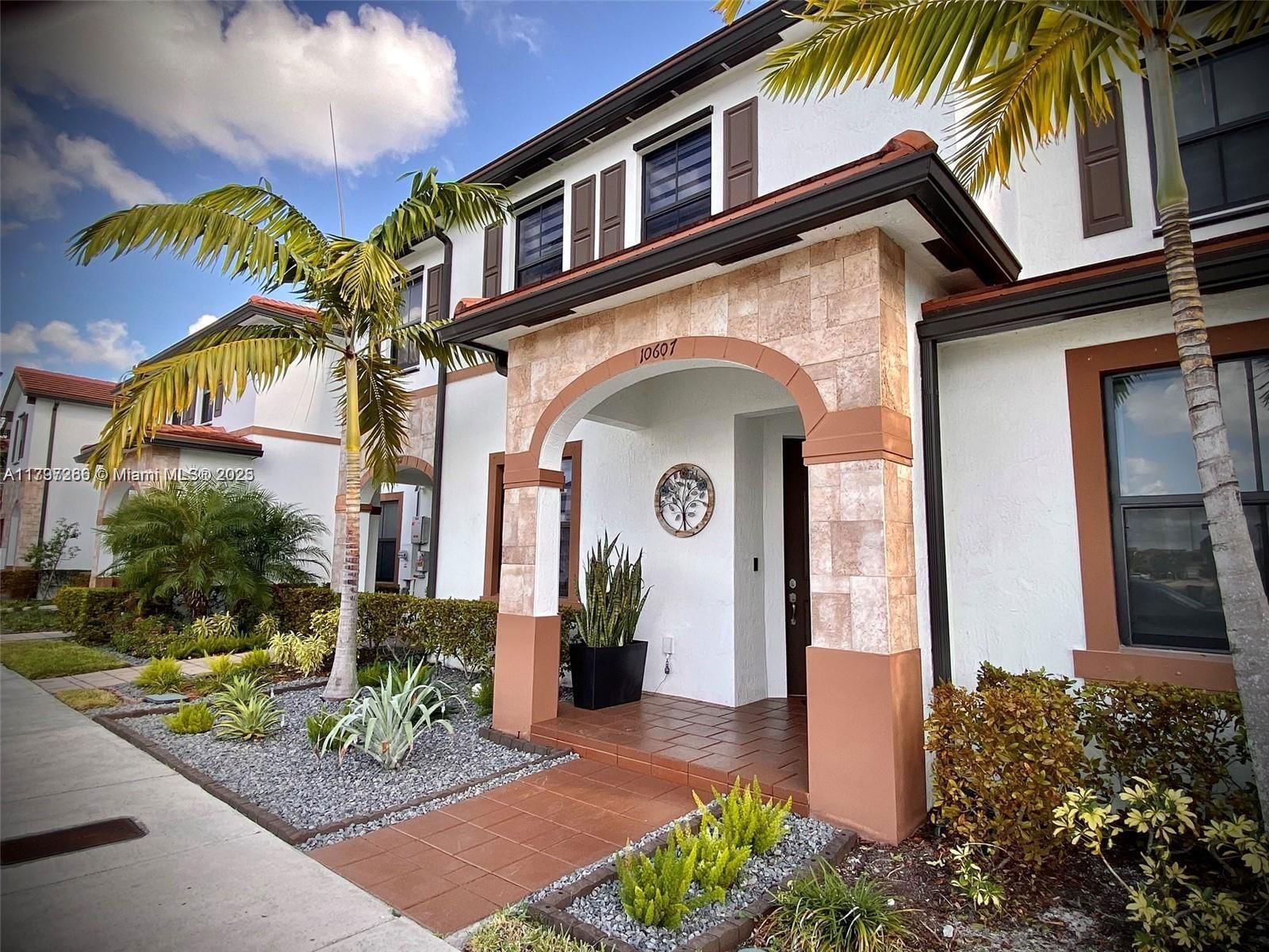Real estate property located at 10607 34th Ct, Miami-dade, Aquabella Section Two, Hialeah, FL
