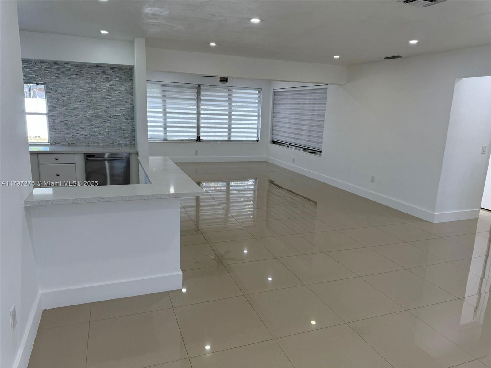 Real estate property located at 8811 15th Ct, Broward, Boulevard Heights Sec 9, Pembroke Pines, FL
