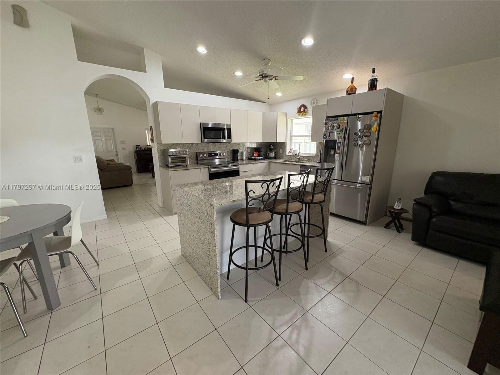 Real estate property located at 1142 130th Ave, Broward, Pembroke Falls Phase 2, Pembroke Pines, FL
