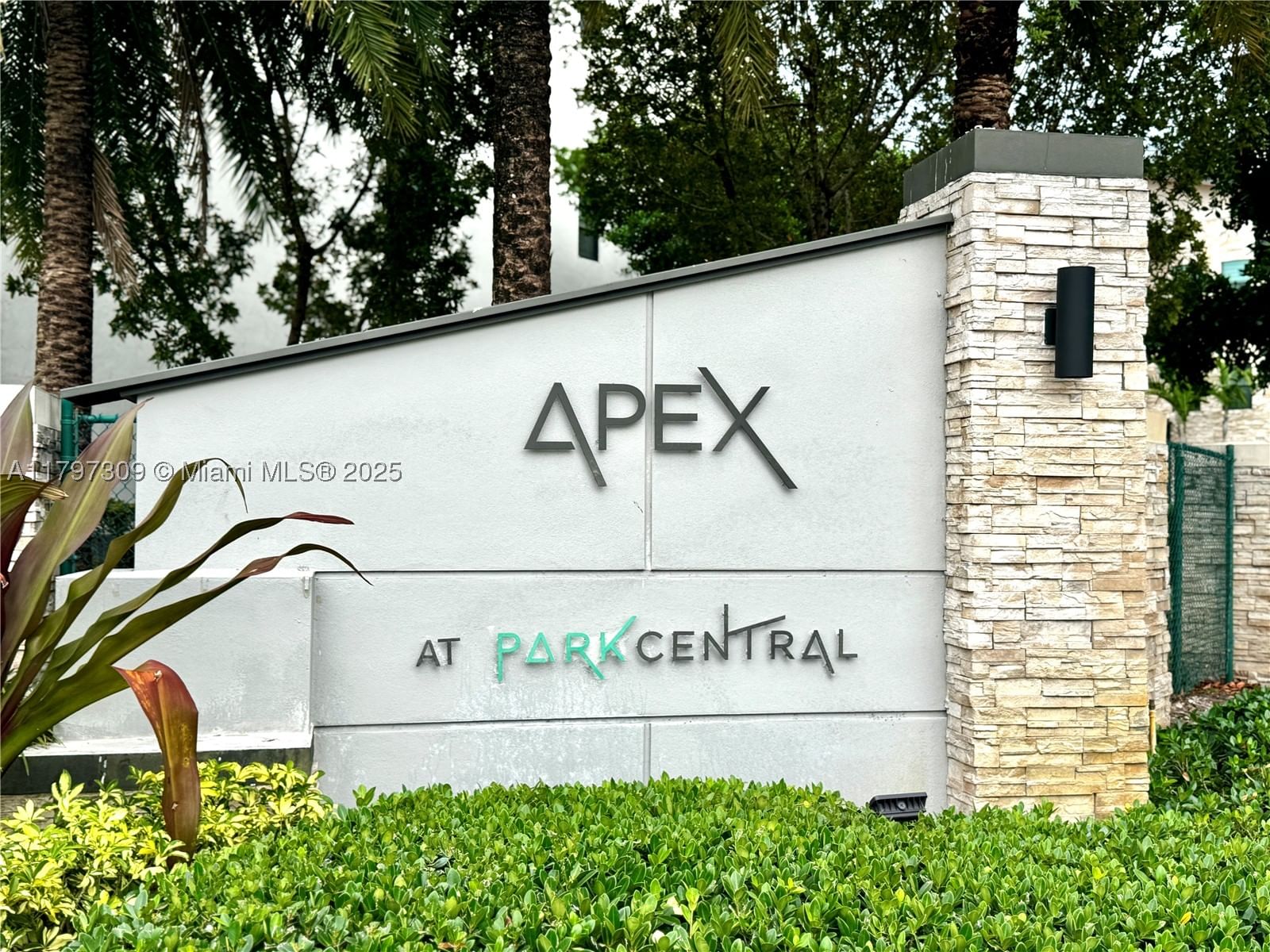 Real estate property located at 8175 104th Ave #21, Miami-dade, Apex At Park Central Cond, Doral, FL