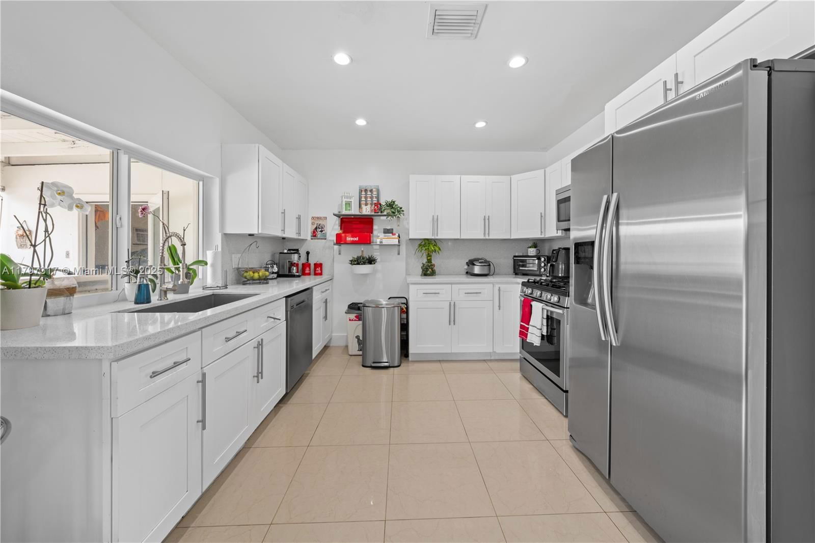 Real estate property located at 1730 97th Ct, Miami-dade, Westbrooke, Miami, FL