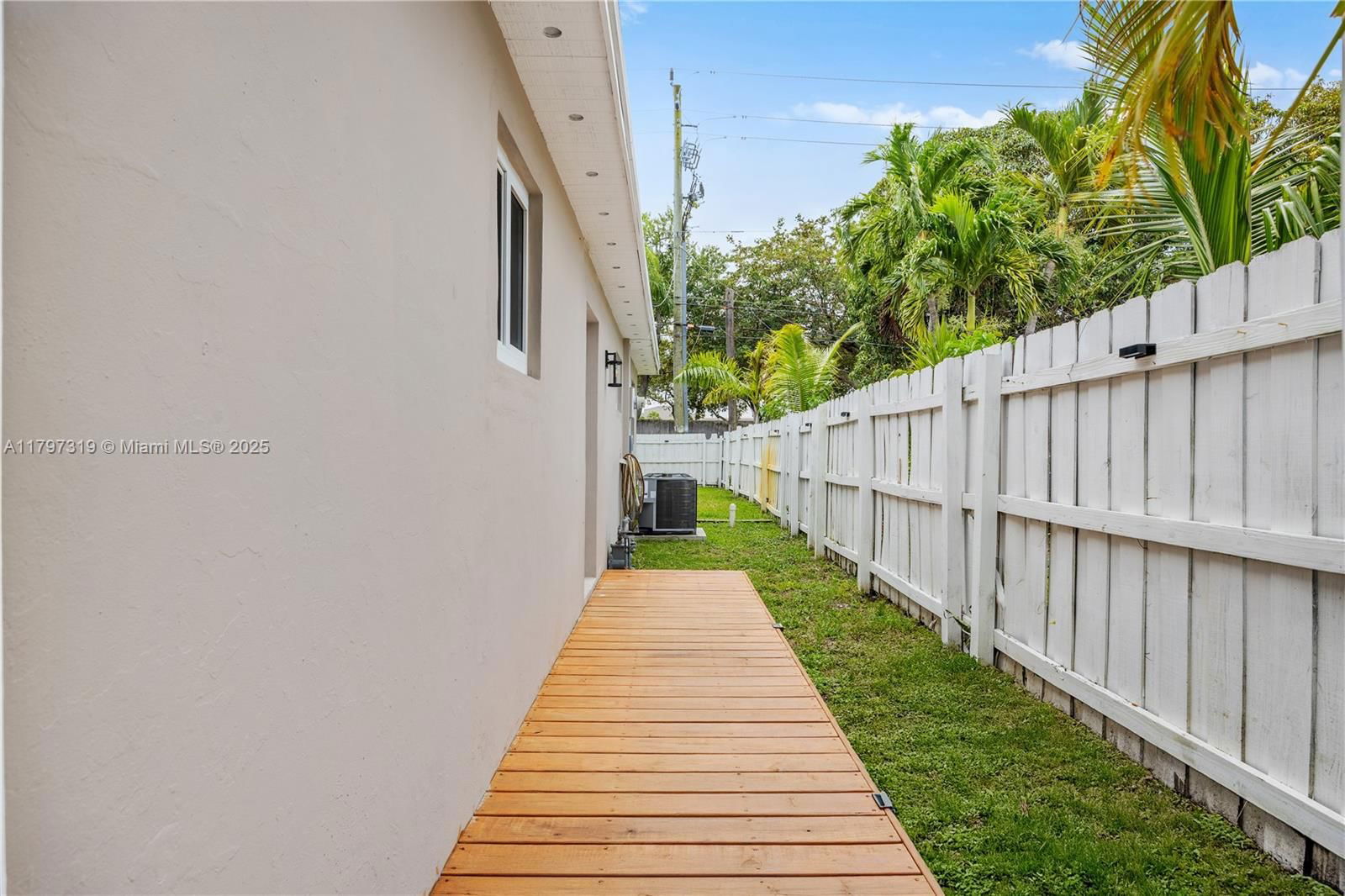 Real estate property located at 3246 Pierce St, Broward, Orangebrook Golf Estates, Hollywood, FL