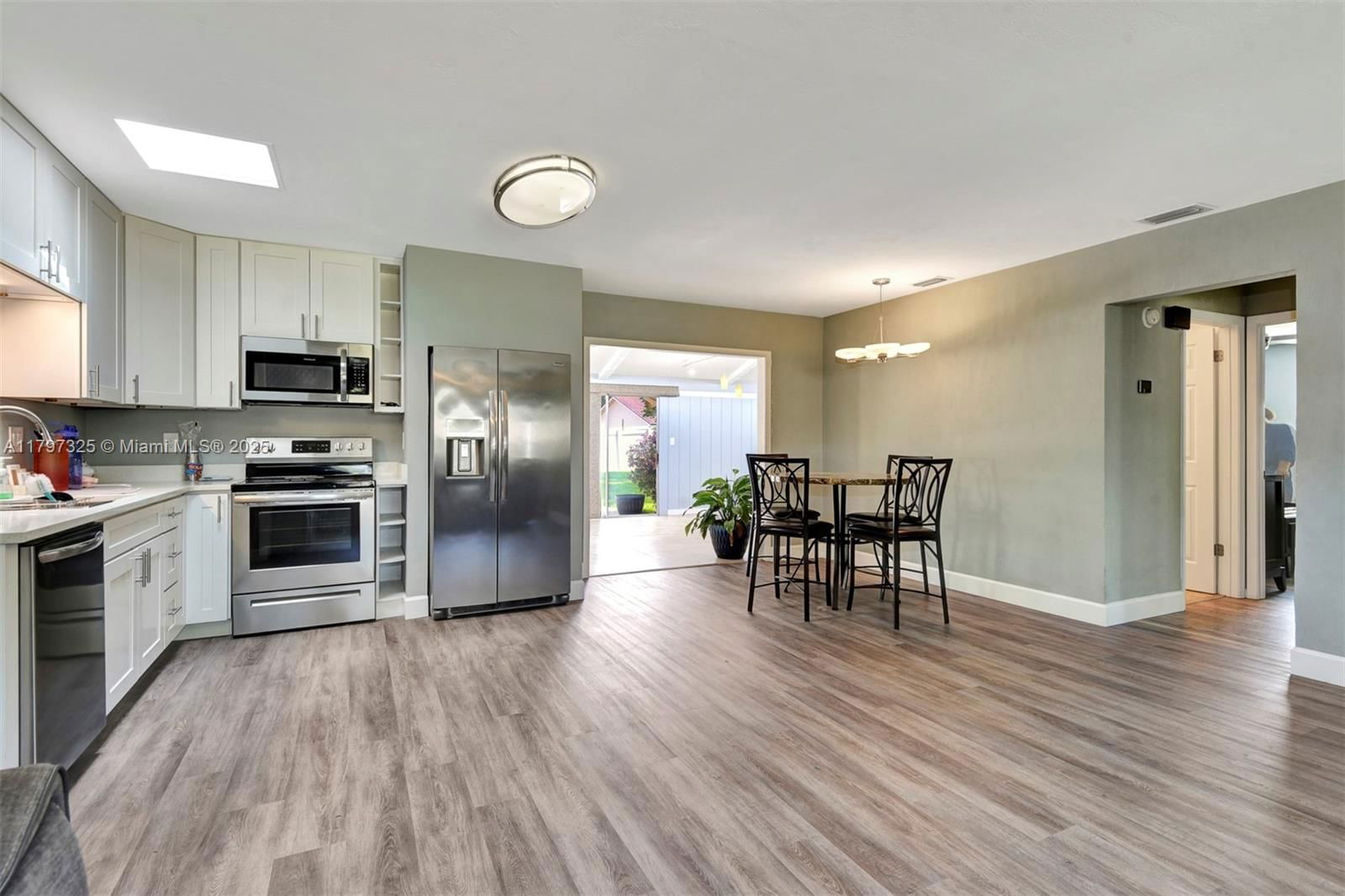 Real estate property located at 781 Little Pine Dr, Volusia, Big Tree Village Phase I, Daytona Beach, FL