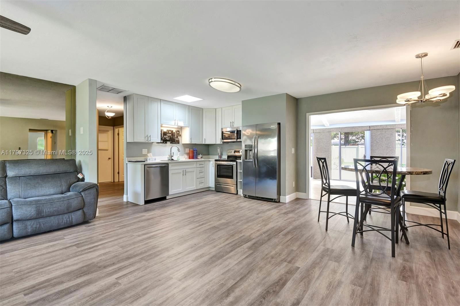 Real estate property located at 781 Little Pine Dr, Volusia, Big Tree Village Phase I, Daytona Beach, FL