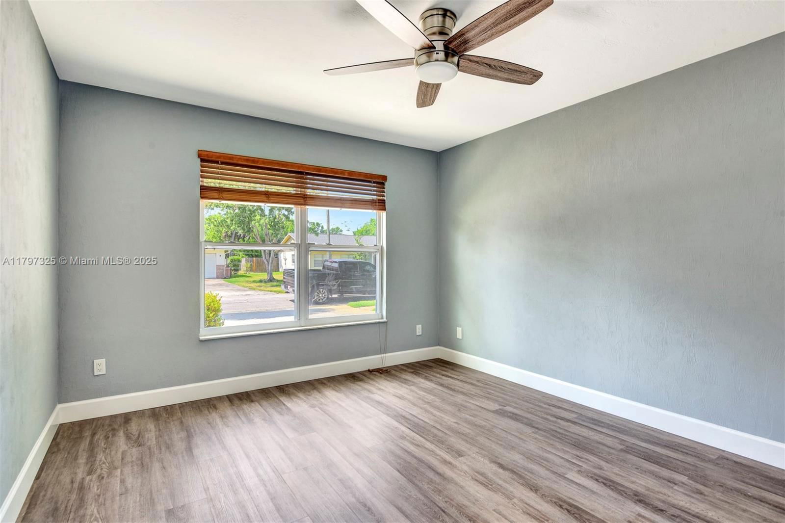 Real estate property located at 781 Little Pine Dr, Volusia, Big Tree Village Phase I, Daytona Beach, FL